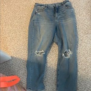 NWT American Eagle Stretch Curvy Mom Jean 8 Short